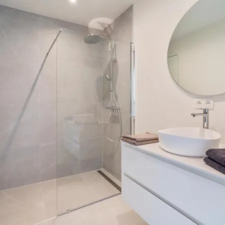 Apartment Fantastically Located Modern With Garage Available Ostend