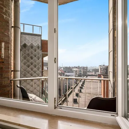Apartamento Fantastically Located Modern With Garage Available Ostende